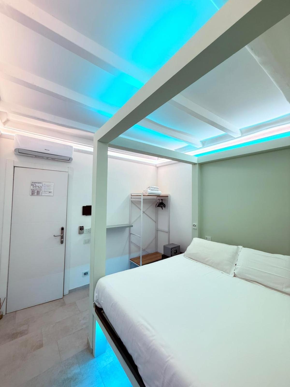 Irooms - Spanish Steps 4* Rom